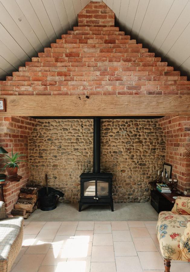 Spinks Nest - A Boutique Cottage Near Holt, North Norfolk Hunworth Exterior photo